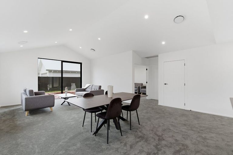 Photo of property in 99 Hoffman Court, Waikiwi, Invercargill, 9810