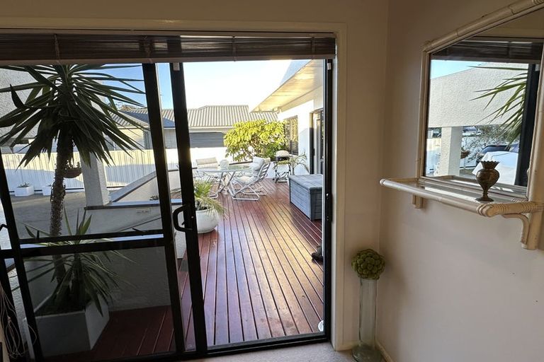 Photo of property in 31 Arkles Strand, Arkles Bay, Whangaparaoa, 0932