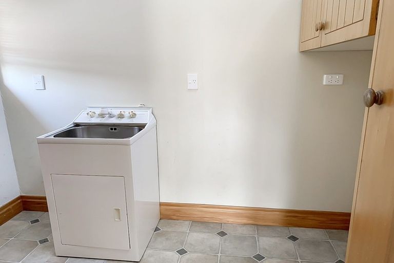 Photo of property in 18 Aintree Crescent, Awapuni, Palmerston North, 4412