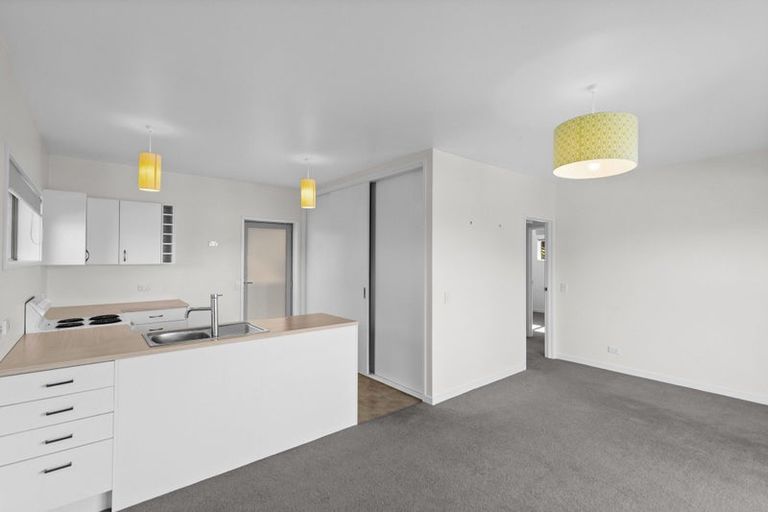 Photo of property in 129b Wynyard Crescent, Fernhill, Queenstown, 9300