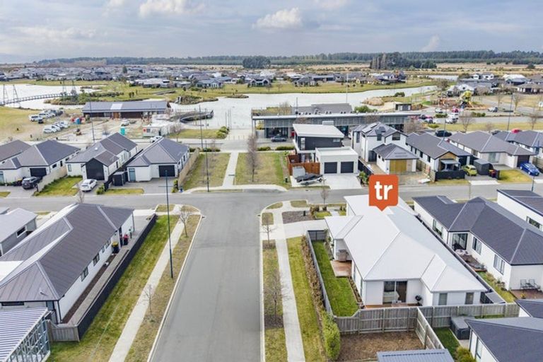 Photo of property in 15 Waituna Street, Pegasus, 7612