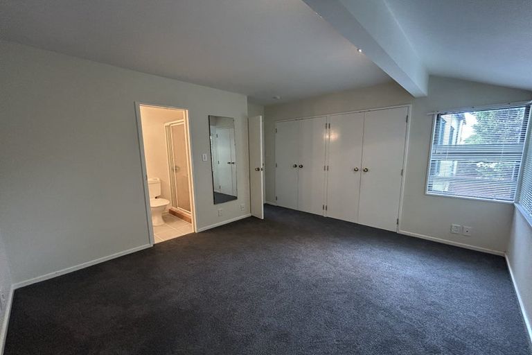 Photo of property in 1/19 Trafalgar Road, Milford, Auckland, 0620