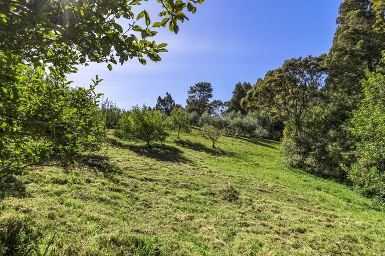 Photo of property in 287 Whitehills Road, Waitoki, Silverdale, 0994