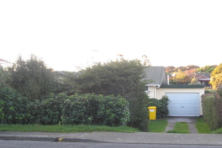 Photo of property in 53 Raumati Road, Raumati Beach, Paraparaumu, 5032