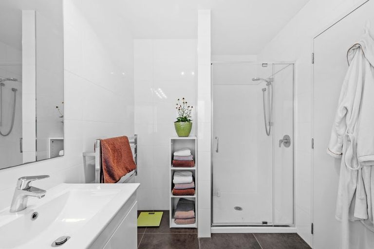 Photo of property in 9 Ruth Craig Place, Stanmore Bay, Whangaparaoa, 0932