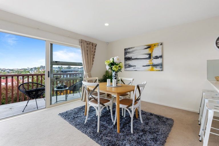 Photo of property in 145f Hobsonville Road, West Harbour, Auckland, 0618
