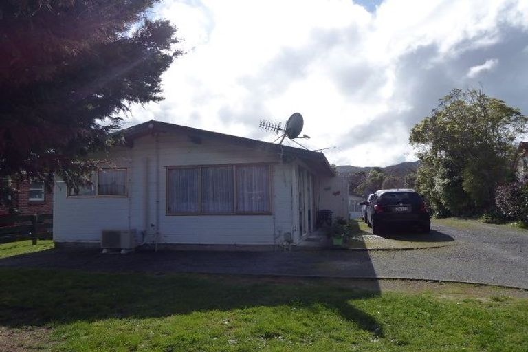 Photo of property in 1-5/705 Fergusson Drive, Elderslea, Upper Hutt, 5018