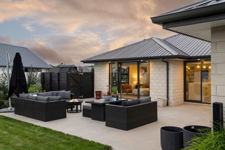 Photo of property in 23 Mike Smith Drive, Cambridge, 3434