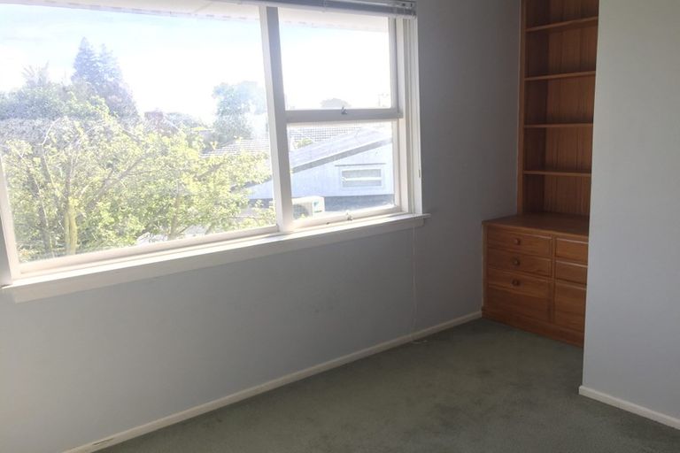 Photo of property in 12 Moorpark Place, Ilam, Christchurch, 8041