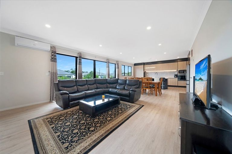 Photo of property in 7 Pukemarino Road, Waimauku, 0812