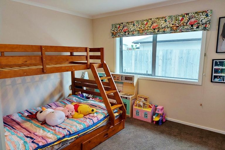 Photo of property in 175 Navigation Drive, Whitby, Porirua, 5024