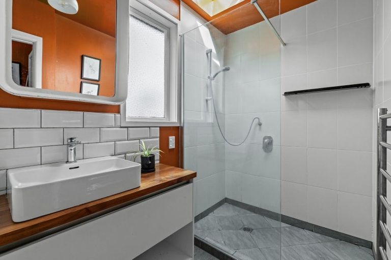Photo of property in 4 Kuku Street, Te Awanga, 4102