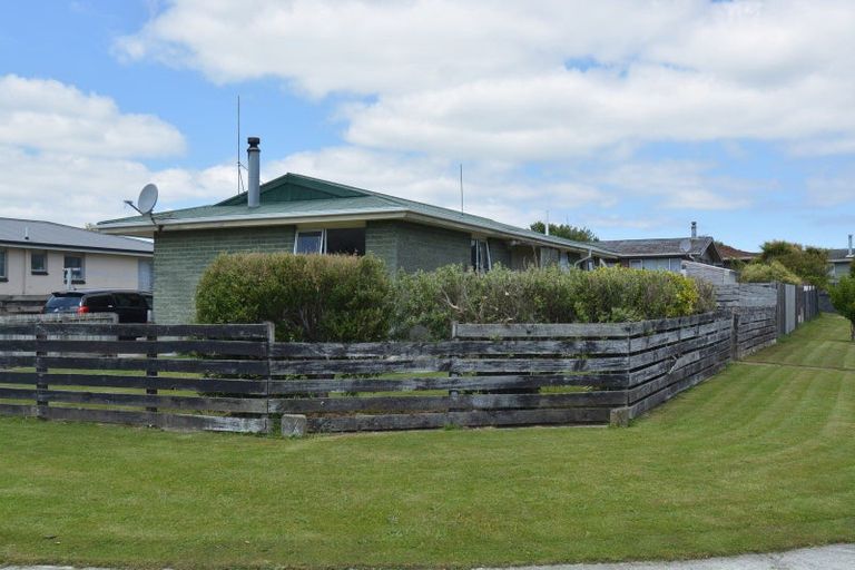 Photo of property in 50 Paisley Street, Kew, Invercargill, 9812