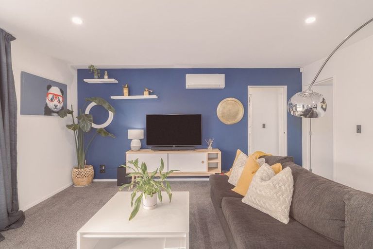 Photo of property in 299a Wainoni Road, Avondale, Christchurch, 8061