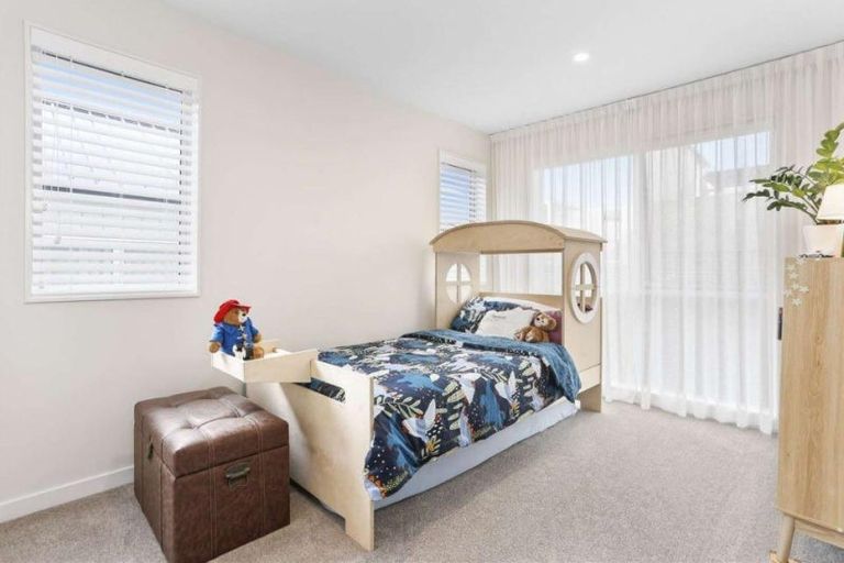 Photo of property in 41 Pohewa Road, Silverdale, 0932