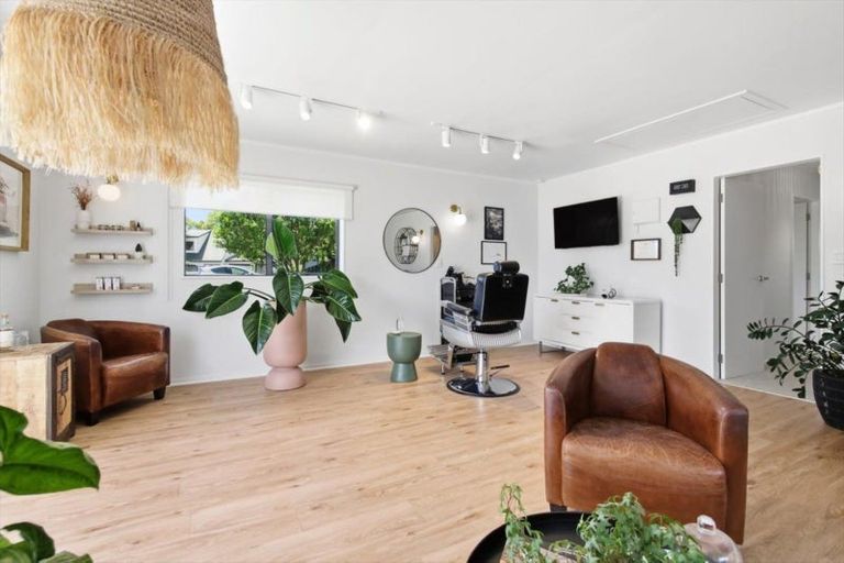 Photo of property in 11 Reef Avenue, Papamoa Beach, Papamoa, 3118