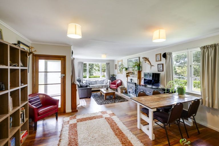 Photo of property in 1447 Ridgemount Road, Tutira, Napier, 4188