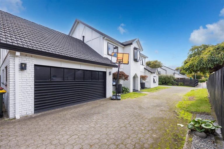 Photo of property in 66 Chedworth Avenue, Chedworth, Hamilton, 3210