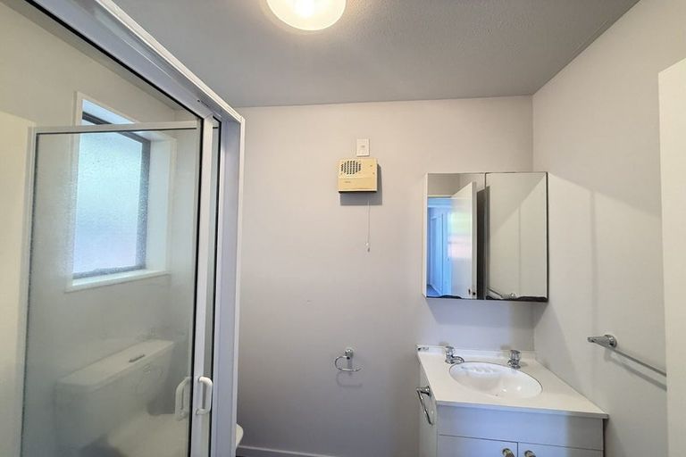 Photo of property in 2 Farm Lane, Parklands, Christchurch, 8083