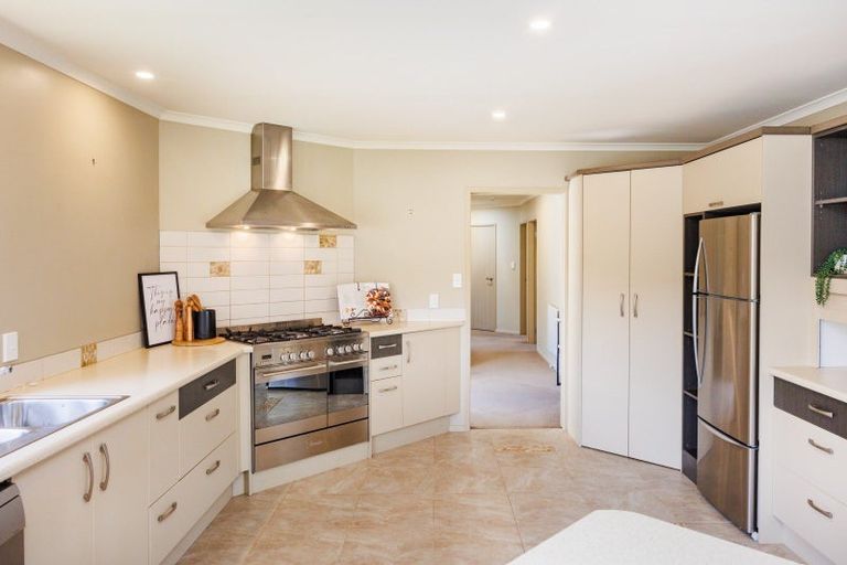 Photo of property in 14 Masefield Terrace, Kelvin Grove, Palmerston North, 4414