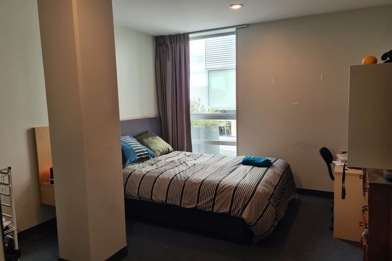 Photo of property in Hanson House, 2/27 Hanson Street, Mount Cook, Wellington, 6021