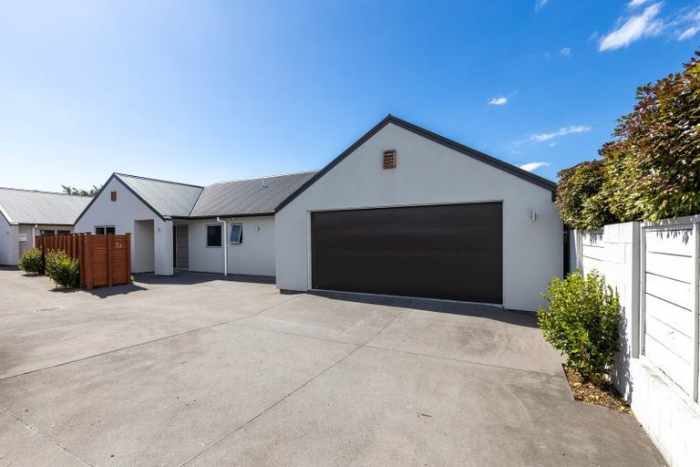 Photo of property in 2a Portland Drive, Highlands Park, New Plymouth, 4312