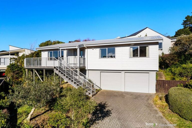 Photo of property in 91 Allington Road, Karori, Wellington, 6012