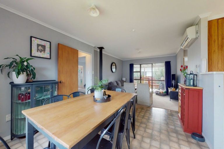 Photo of property in 12 Darlington Street, Ngatea, 3503