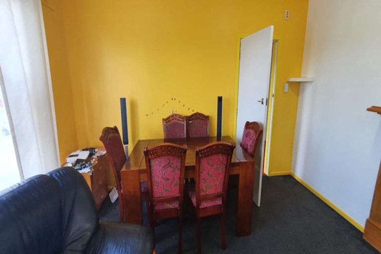 Photo of property in 385 West Coast Road, Glen Eden, Auckland, 0602