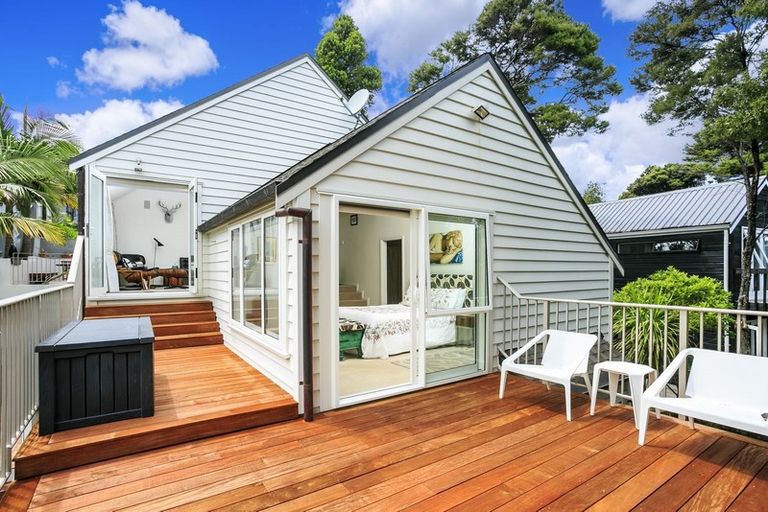 Photo of property in 41c Seaview Avenue, Northcote, Auckland, 0627