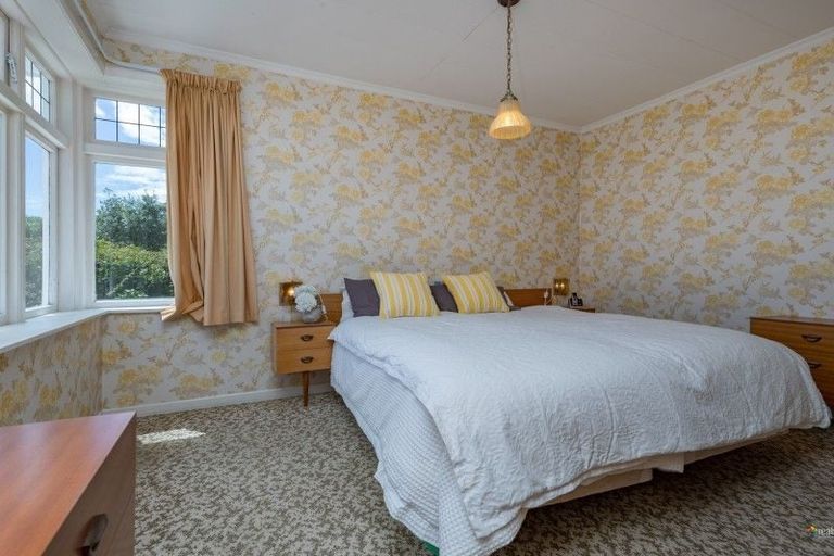 Photo of property in 12 Whanake Street, Titahi Bay, Porirua, 5022