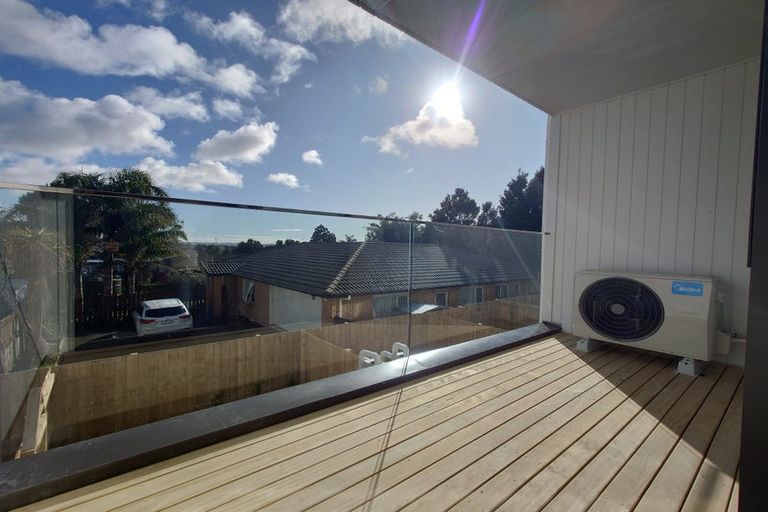 Photo of property in 5/113 Te Atatu Road, Te Atatu South, Auckland, 0610