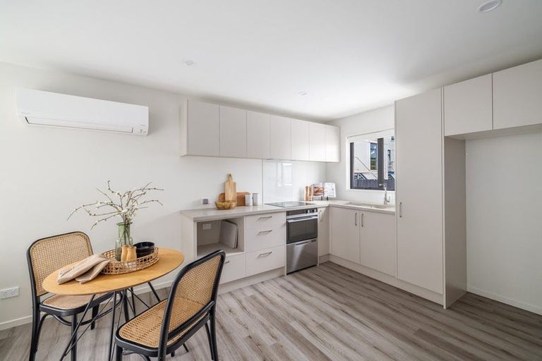 Photo of property in 10 Exeter Street, Lyttelton, 8082