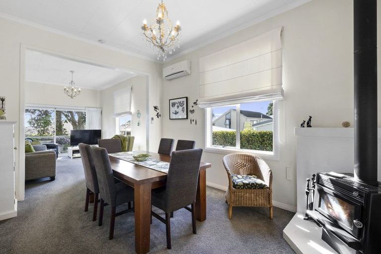 Photo of property in 249 Courtenay Street, Strandon, New Plymouth, 4312