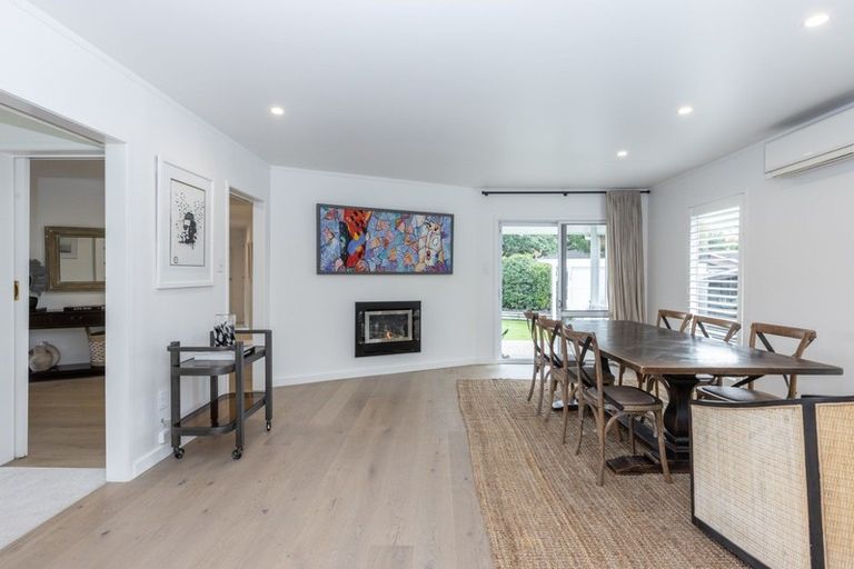 Photo of property in 42 Iona Road, Havelock North, 4130