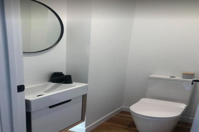 Photo of property in 2/8 Cecil Road, Milford, Auckland, 0620