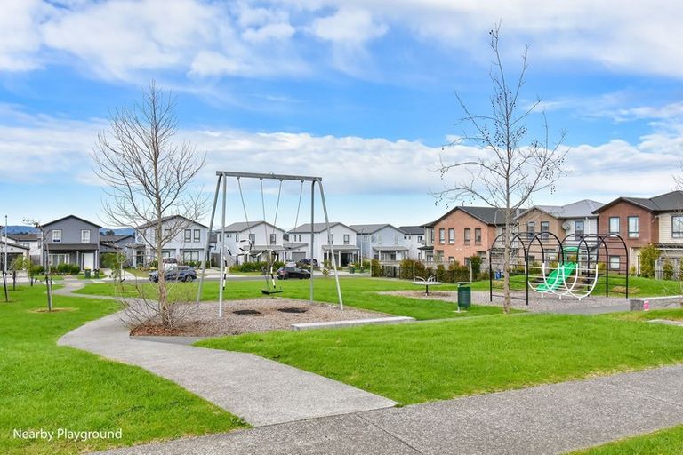 Photo of property in 22 Taiaapure Street, Weymouth, Auckland, 2103