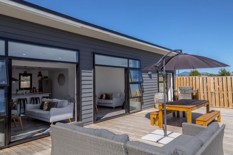 Photo of property in 47 Burgundy Drive, Martinborough, 5711