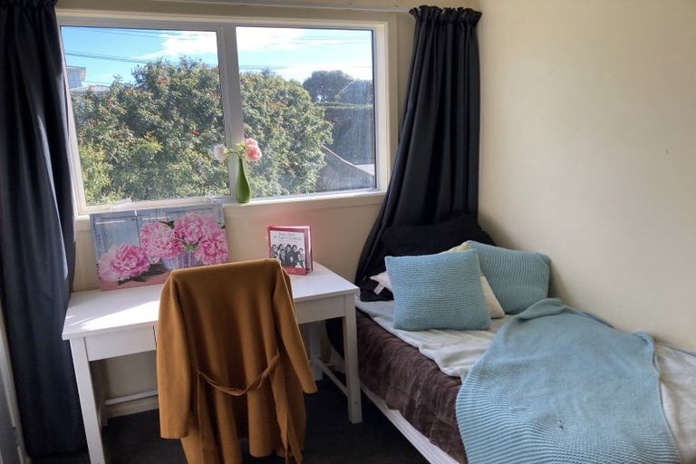 Photo of property in 18a Titoki Road, Waikanae Beach, Waikanae, 5036