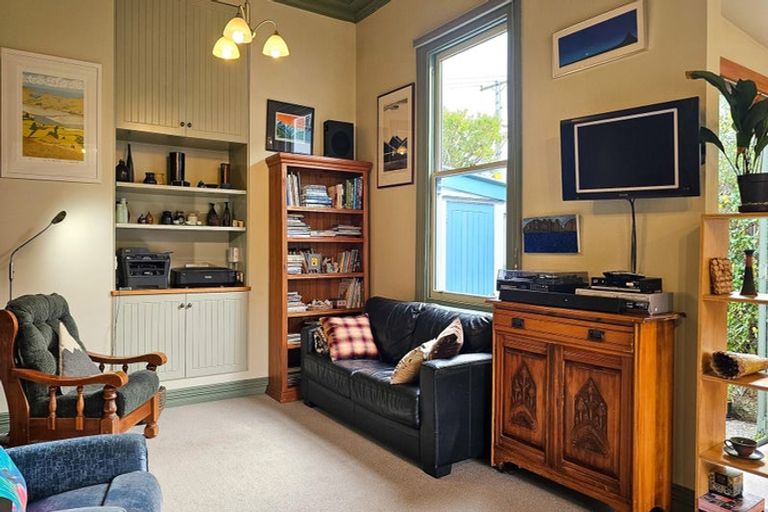 Photo of property in 172 Gladstone Road, Dalmore, Dunedin, 9010