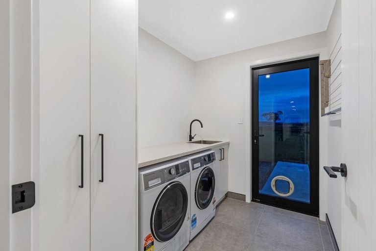 Photo of property in 77 Aranui Road, Kairanga, Palmerston North, 4475