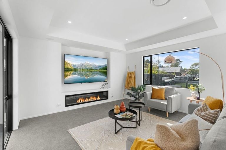 Photo of property in 2 Ferbane Way, Halswell, Christchurch, 8025