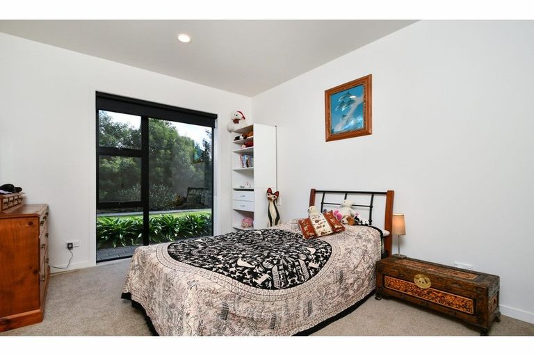 Photo of property in 911 Old North Road, Waimauku, 0882