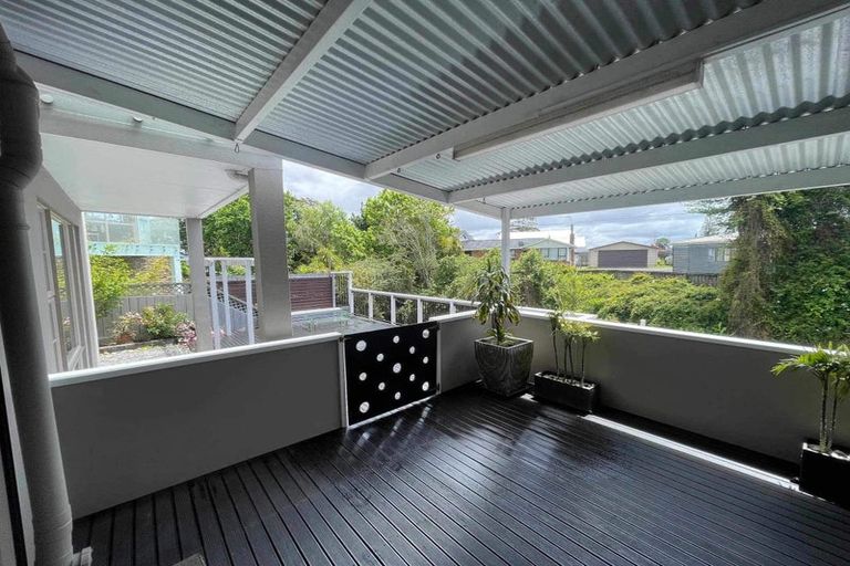 Photo of property in 9 Snell Place, Pakuranga, Auckland, 2010