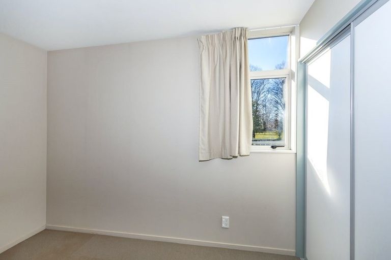 Photo of property in 13/14 Brougham Street, Addington, Christchurch, 8024