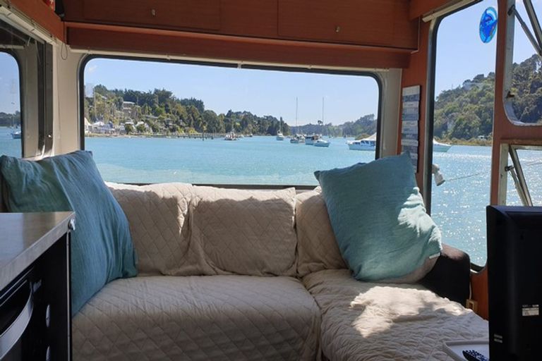 Photo of property in 2 Duck Creek Road, Stillwater, Silverdale, 0993