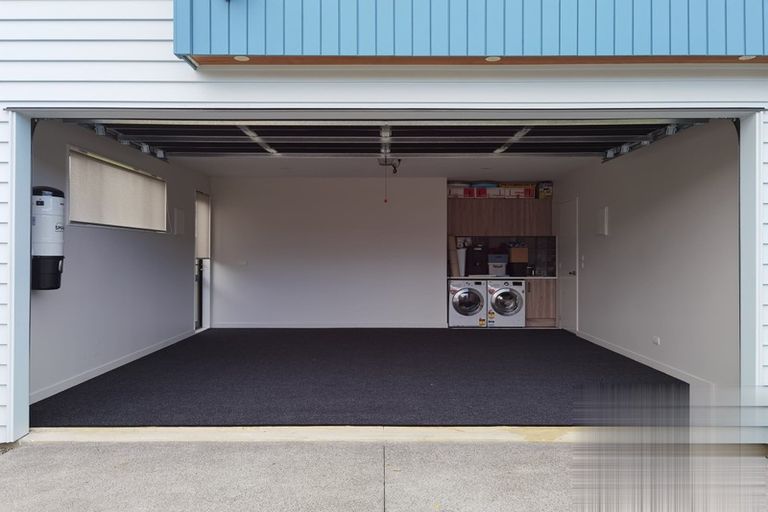 Photo of property in 10 Silvereye Road, Hobsonville, Auckland, 0616