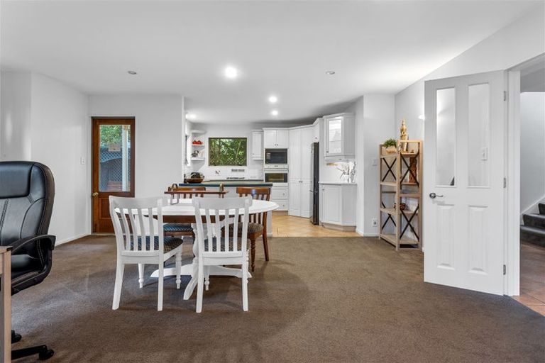 Photo of property in 124 Springfield Road, St Albans, Christchurch, 8014