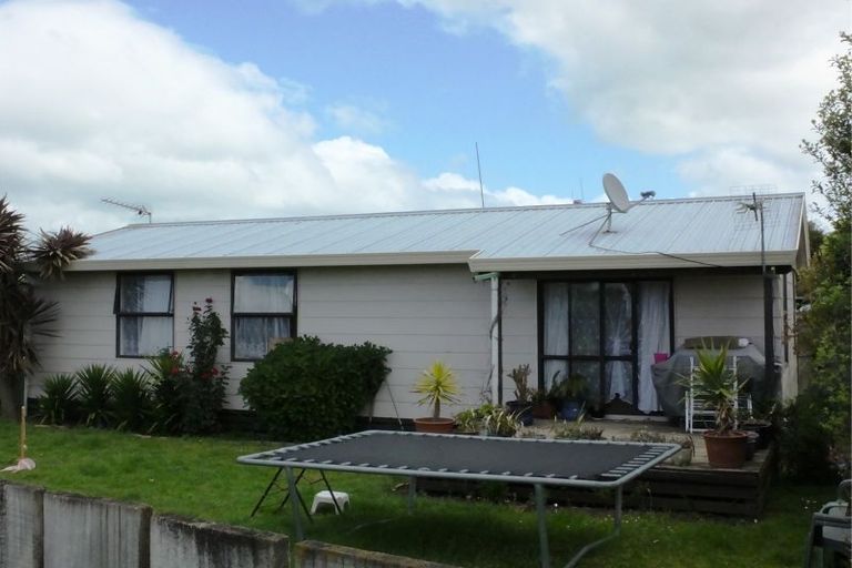 Photo of property in 133a Avalon Drive, Nawton, Hamilton, 3200