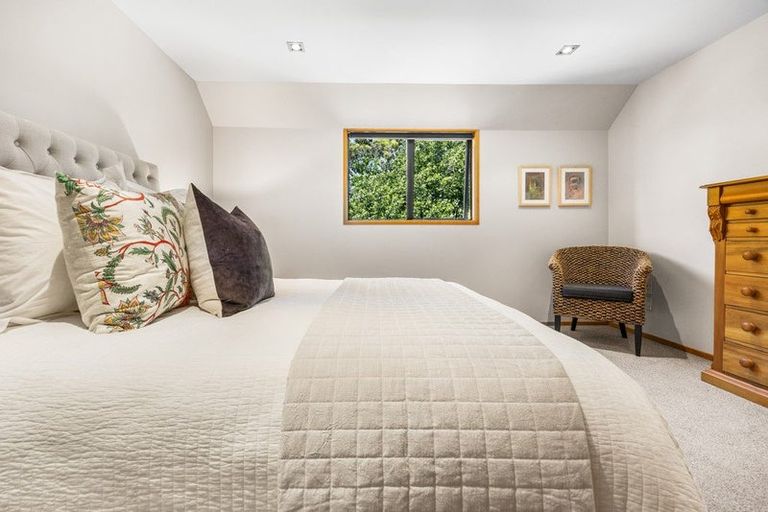 Photo of property in 215 Sparks Road, Hoon Hay, Christchurch, 8025